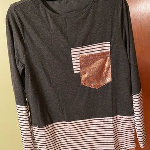 Stylish gray top with sparkly pocket! NWT